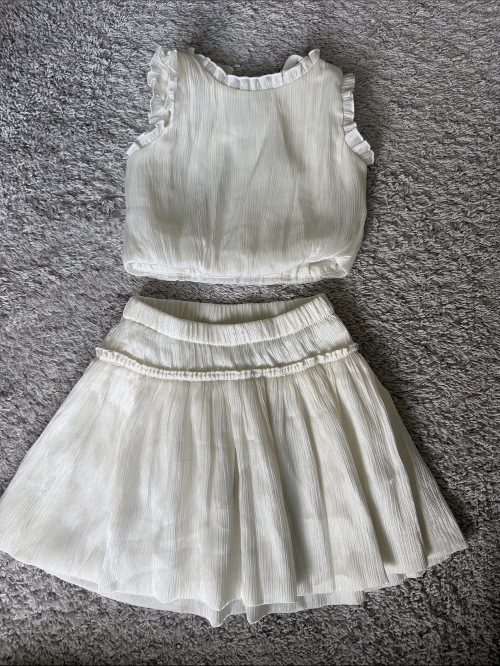 H&M Cream Ruffle Two-Piece Dress Set for Girls. WORN ONCE FOR PICTURES